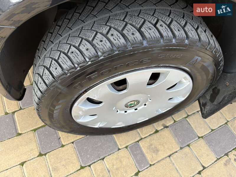 Лифтбек Skoda Octavia 2008 в Могилев-Подольске