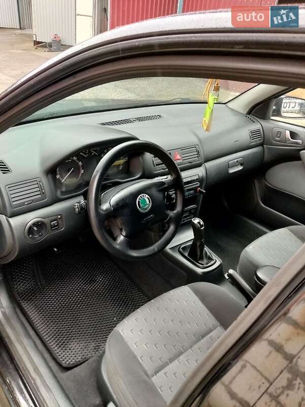 Лифтбек Skoda Octavia 2006 в Узине