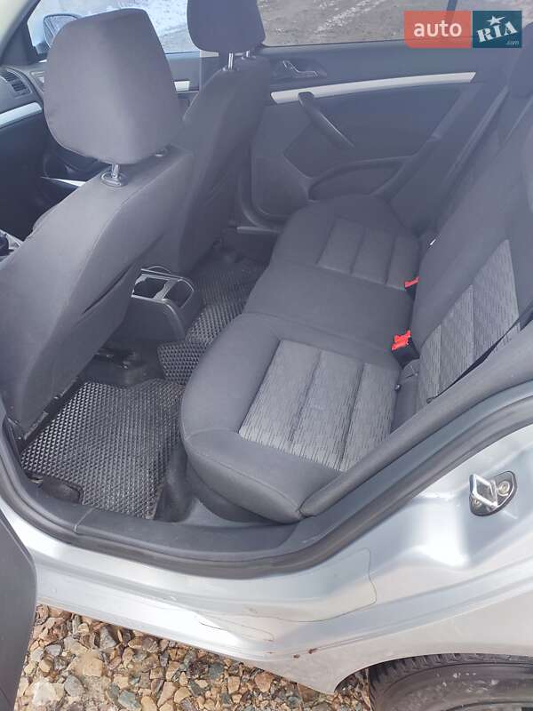 Лифтбек Skoda Octavia 2010 в Ивано-Франковске