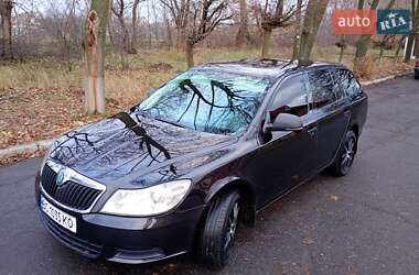 Универсал Skoda Octavia 2012 в Каменке
