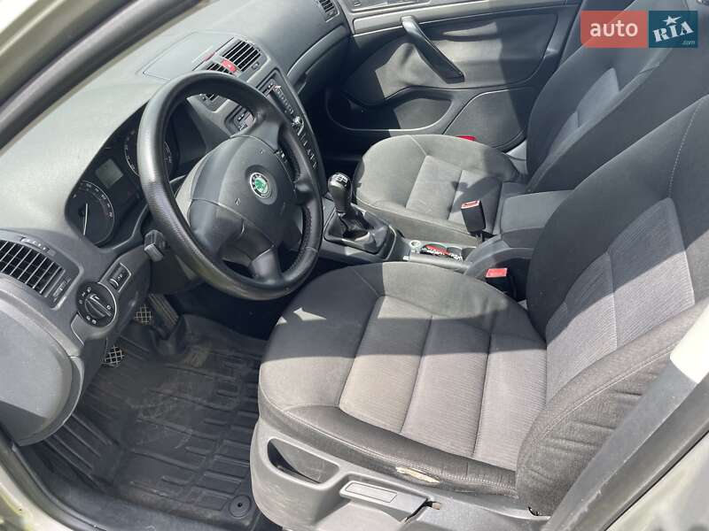Ліфтбек Skoda Octavia 2006 в Хусті