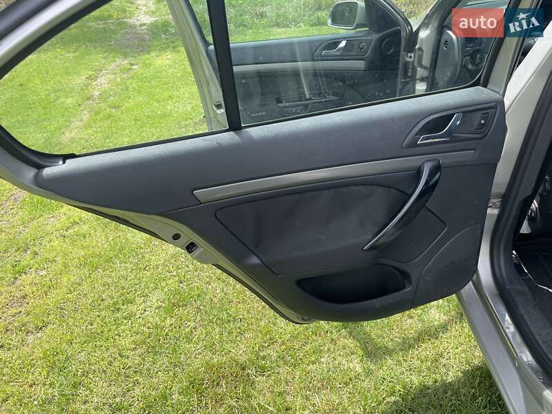 Ліфтбек Skoda Octavia 2006 в Хусті