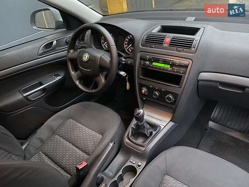 Універсал Skoda Octavia 2011 в Києві фото 30 Універсал Skoda Octavia 2011 в Києві