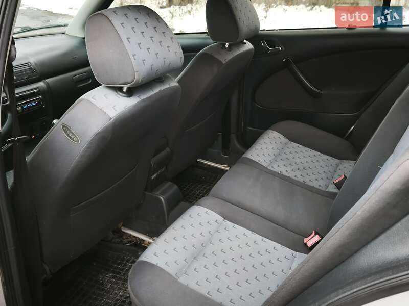 Универсал Skoda Octavia 2001 в Львове