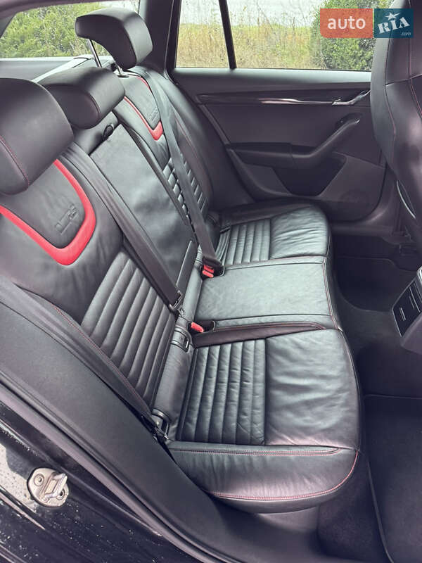 Универсал Skoda Octavia 2015 в Великой Багачке