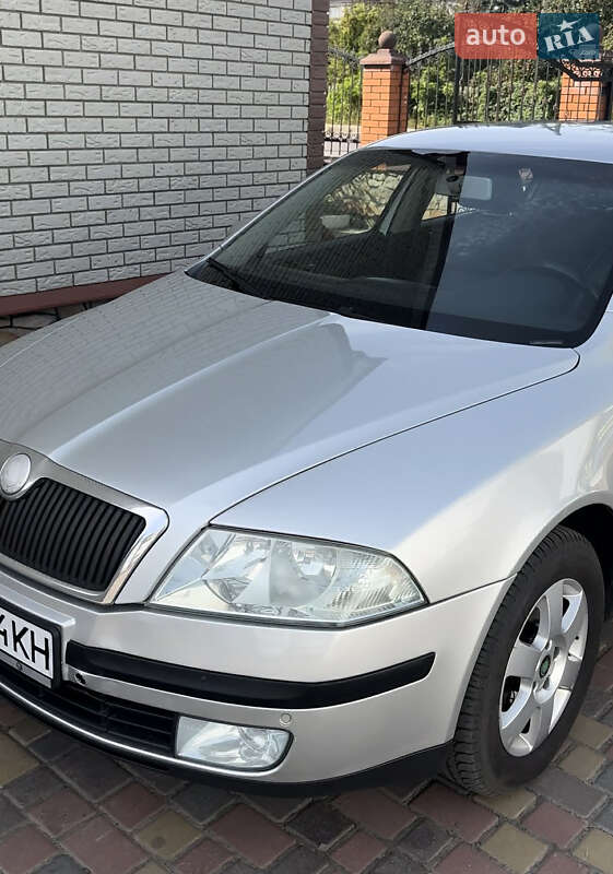 Лифтбек Skoda Octavia 2006 в Олевске