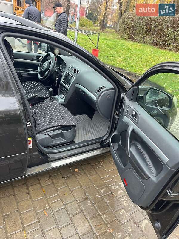 Универсал Skoda Octavia 2009 в Черновцах