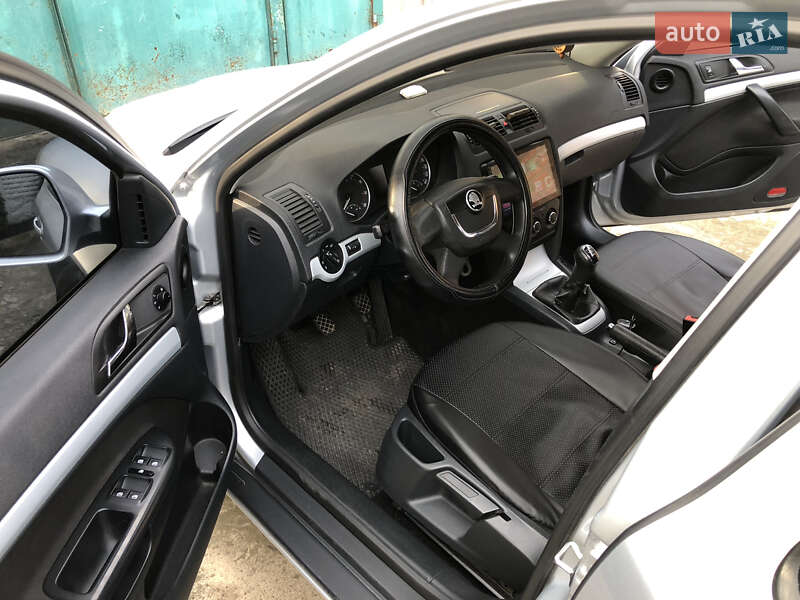 Ліфтбек Skoda Octavia 2011 в Богодухіву