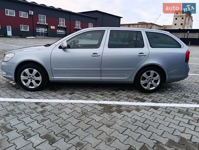 Универсал Skoda Octavia 2009 в Дубно