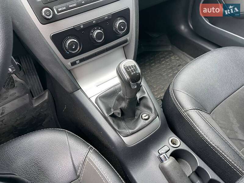 Лифтбек Skoda Octavia 2012 в Киеве фото 21 Лифтбек Skoda Octavia 2012 в Киеве