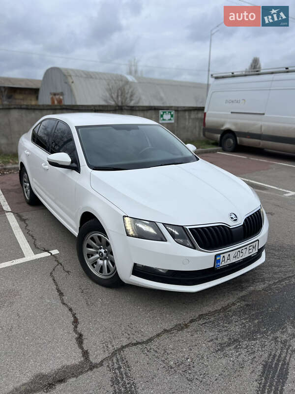 Лифтбек Skoda Octavia 2018 в Киеве