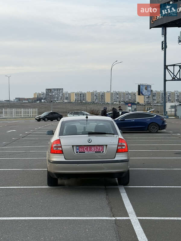 Лифтбек Skoda Octavia 2006 в Одессе