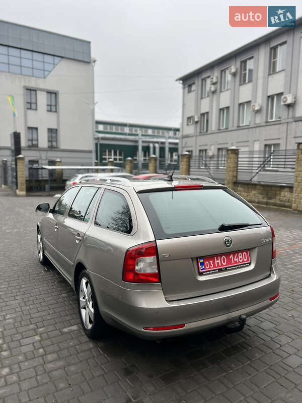 Универсал Skoda Octavia 2010 в Здолбунове