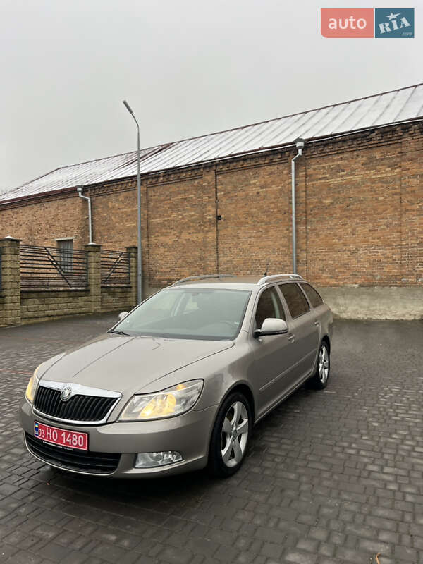 Универсал Skoda Octavia 2010 в Здолбунове