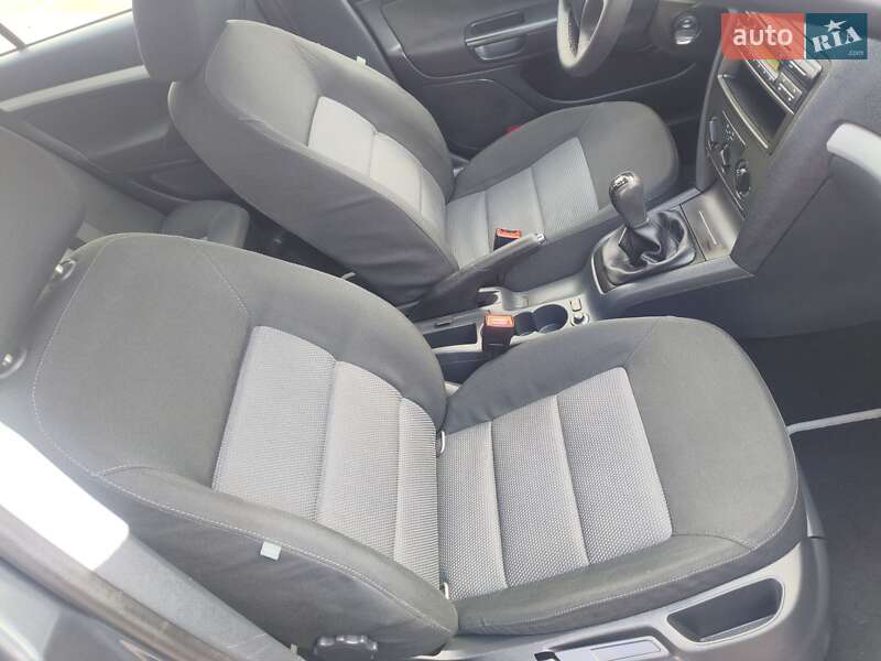 Универсал Skoda Octavia 2007 в Чернигове