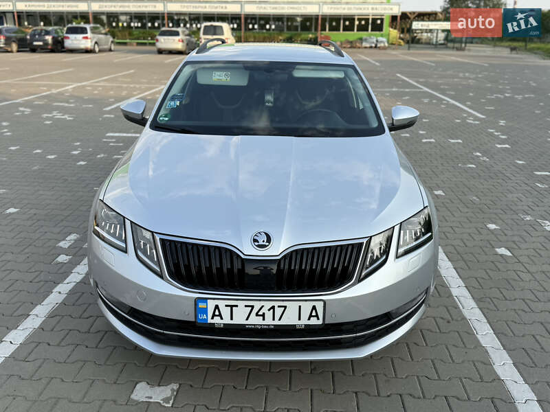 Універсал Skoda Octavia 2017 в Чернівцях