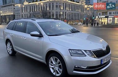 Универсал Skoda Octavia 2017 в Черновцах