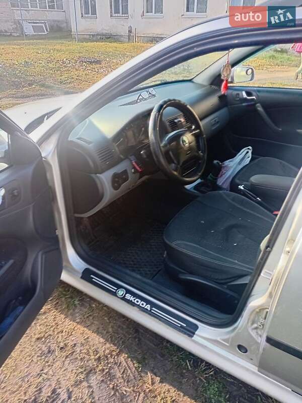 Універсал Skoda Octavia 2004 в Збаражі