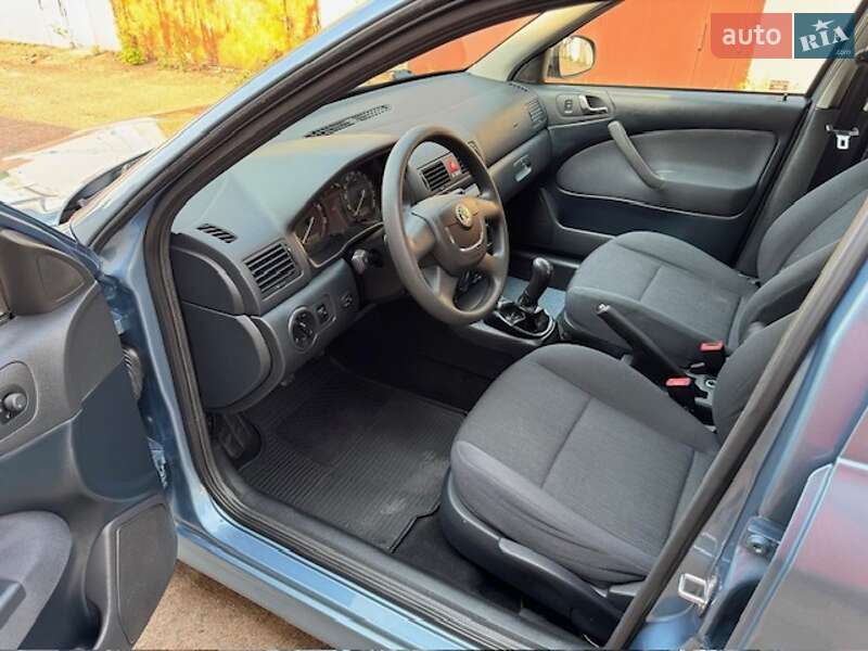 Лифтбек Skoda Octavia 2010 в Киеве фото 5 Лифтбек Skoda Octavia 2010 в Киеве