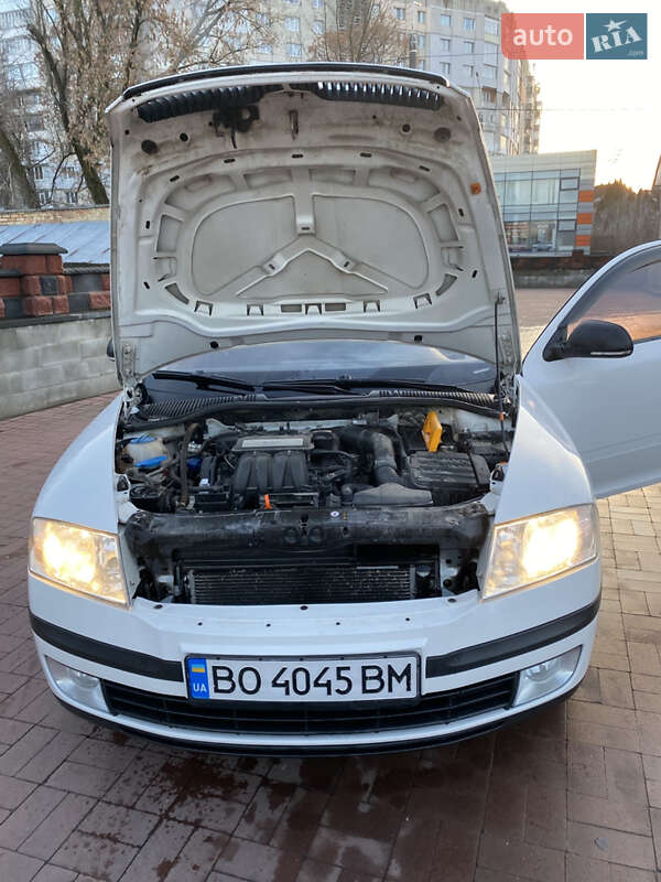 Лифтбек Skoda Octavia 2010 в Ровно