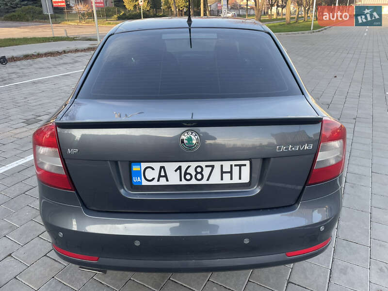 Лифтбек Skoda Octavia 2011 в Черкассах