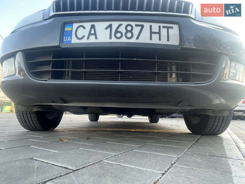 Лифтбек Skoda Octavia 2011 в Черкассах