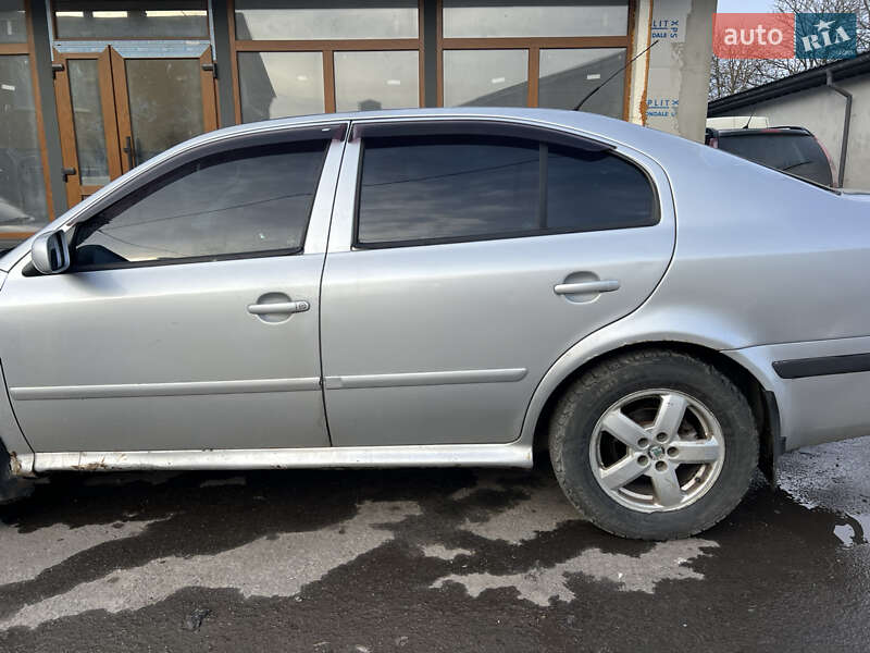 Лифтбек Skoda Octavia 2000 в Ярмолинцах