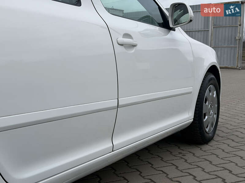 Ліфтбек Skoda Octavia 2009 в Лубнах