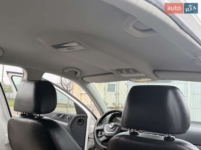 Ліфтбек Skoda Octavia 2009 в Лубнах