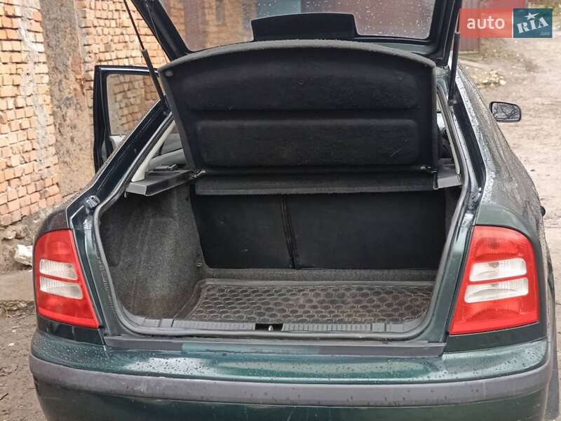 Лифтбек Skoda Octavia 2004 в Збараже