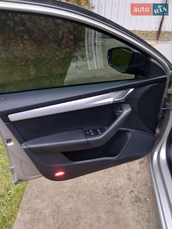 Універсал Skoda Octavia 2015 в Старокостянтинові