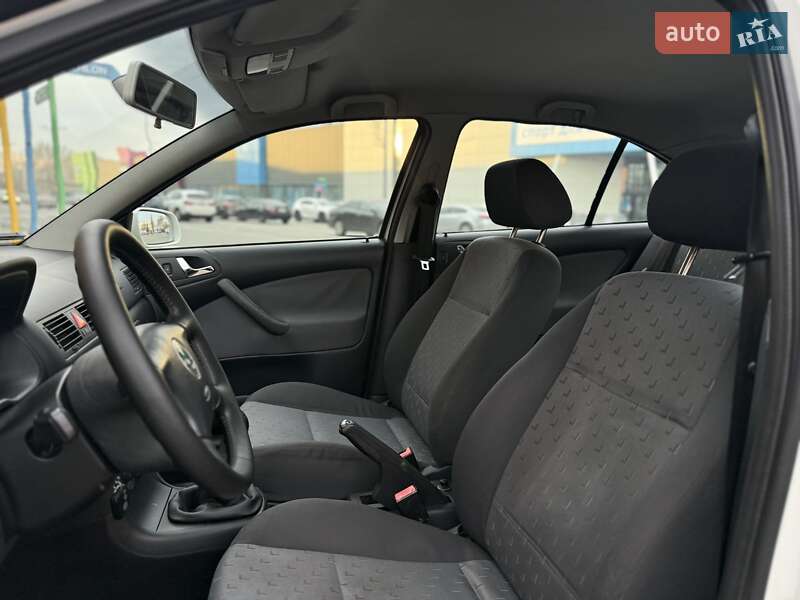 Ліфтбек Skoda Octavia 2007 в Києві фото 8 Ліфтбек Skoda Octavia 2007 в Києві