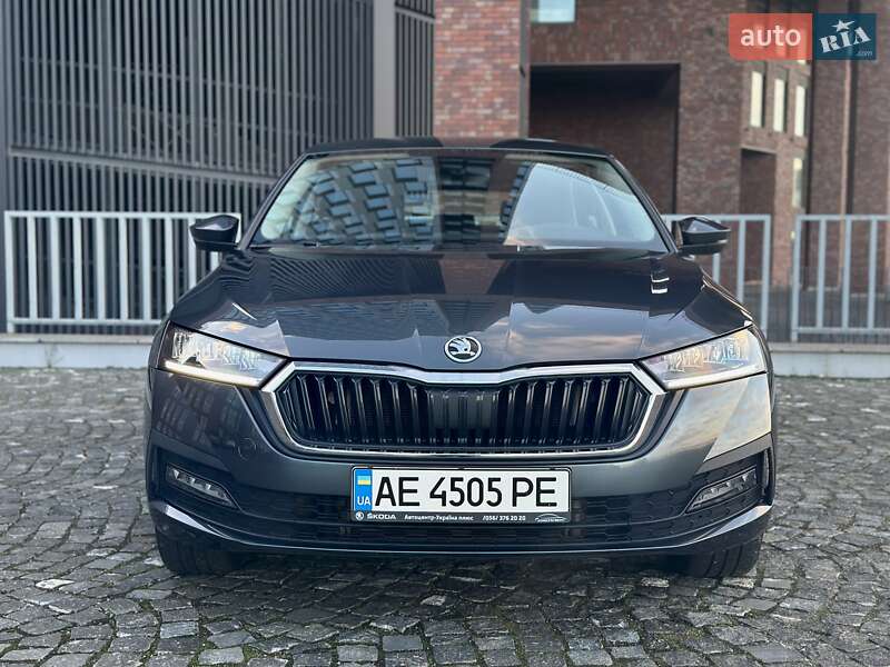 Лифтбек Skoda Octavia 2021 в Днепре