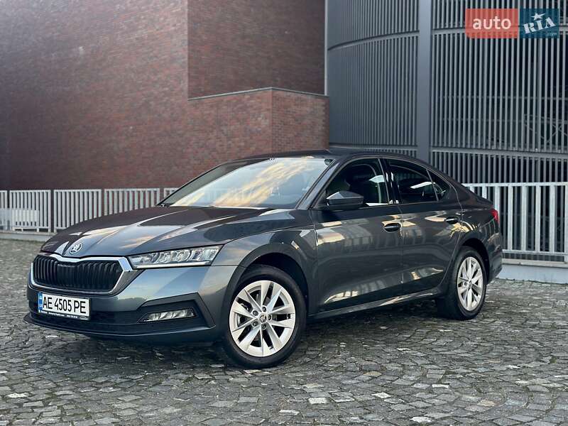 Лифтбек Skoda Octavia 2021 в Днепре