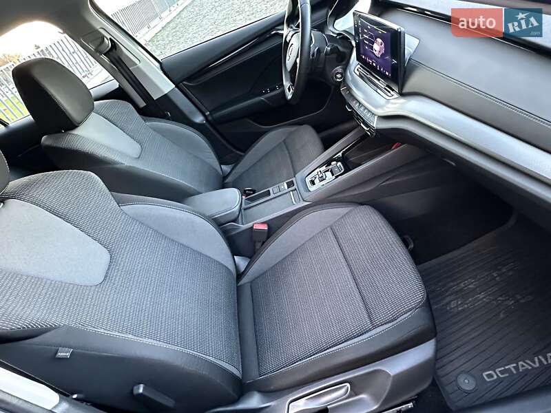 Лифтбек Skoda Octavia 2021 в Днепре