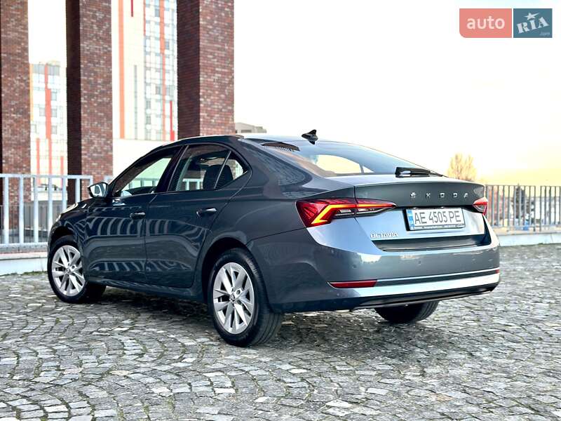 Лифтбек Skoda Octavia 2021 в Днепре