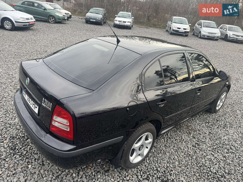 Лифтбек Skoda Octavia 2010 в Хмельницком