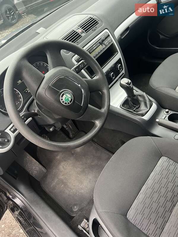 Ліфтбек Skoda Octavia 2011 в Звенигородці фото 8 Ліфтбек Skoda Octavia 2011 в Звенигородці