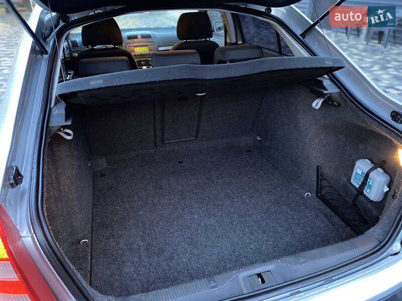 Лифтбек Skoda Octavia 2006 в Николаеве