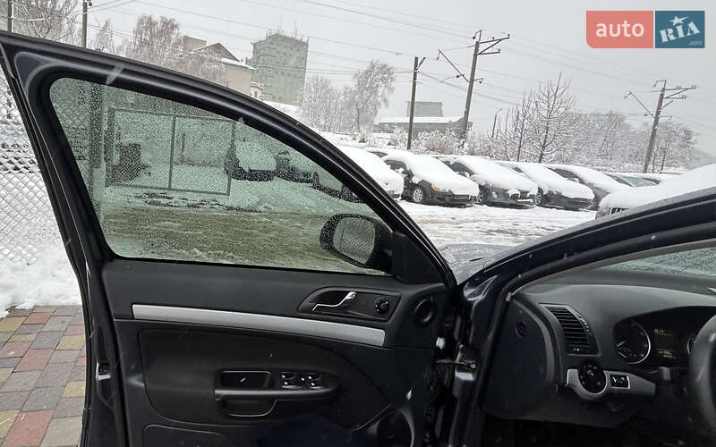 Лифтбек Skoda Octavia 2012 в Стрые