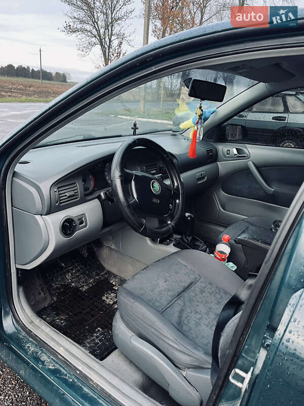 Ліфтбек Skoda Octavia 1998 в Іваничах