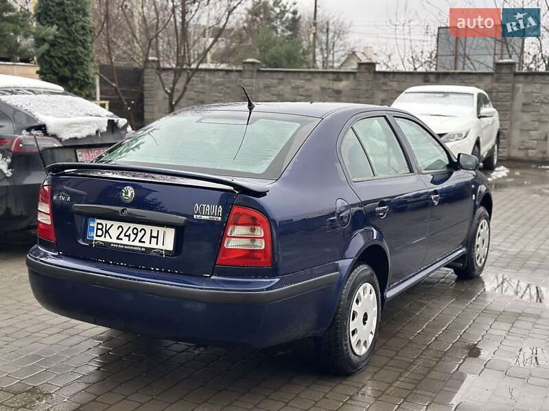 Ліфтбек Skoda Octavia 2001 в Рівному