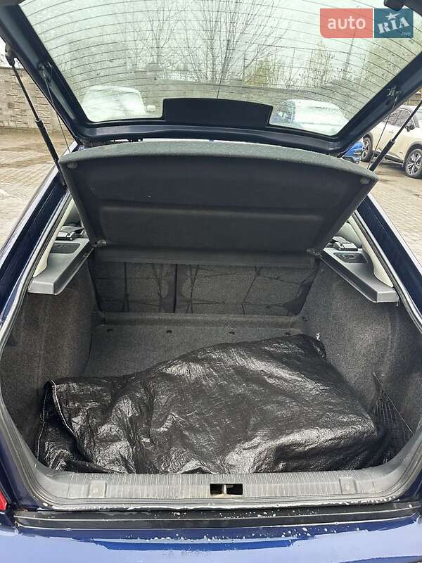 Ліфтбек Skoda Octavia 2001 в Рівному