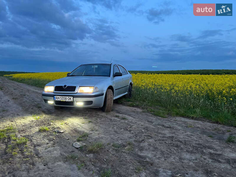 Ліфтбек Skoda Octavia 2001 в Самборі фото 6 Ліфтбек Skoda Octavia 2001 в Самборі