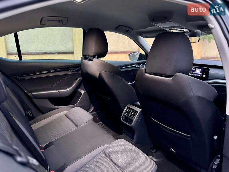 Ліфтбек Skoda Octavia 2021 в Ужгороді