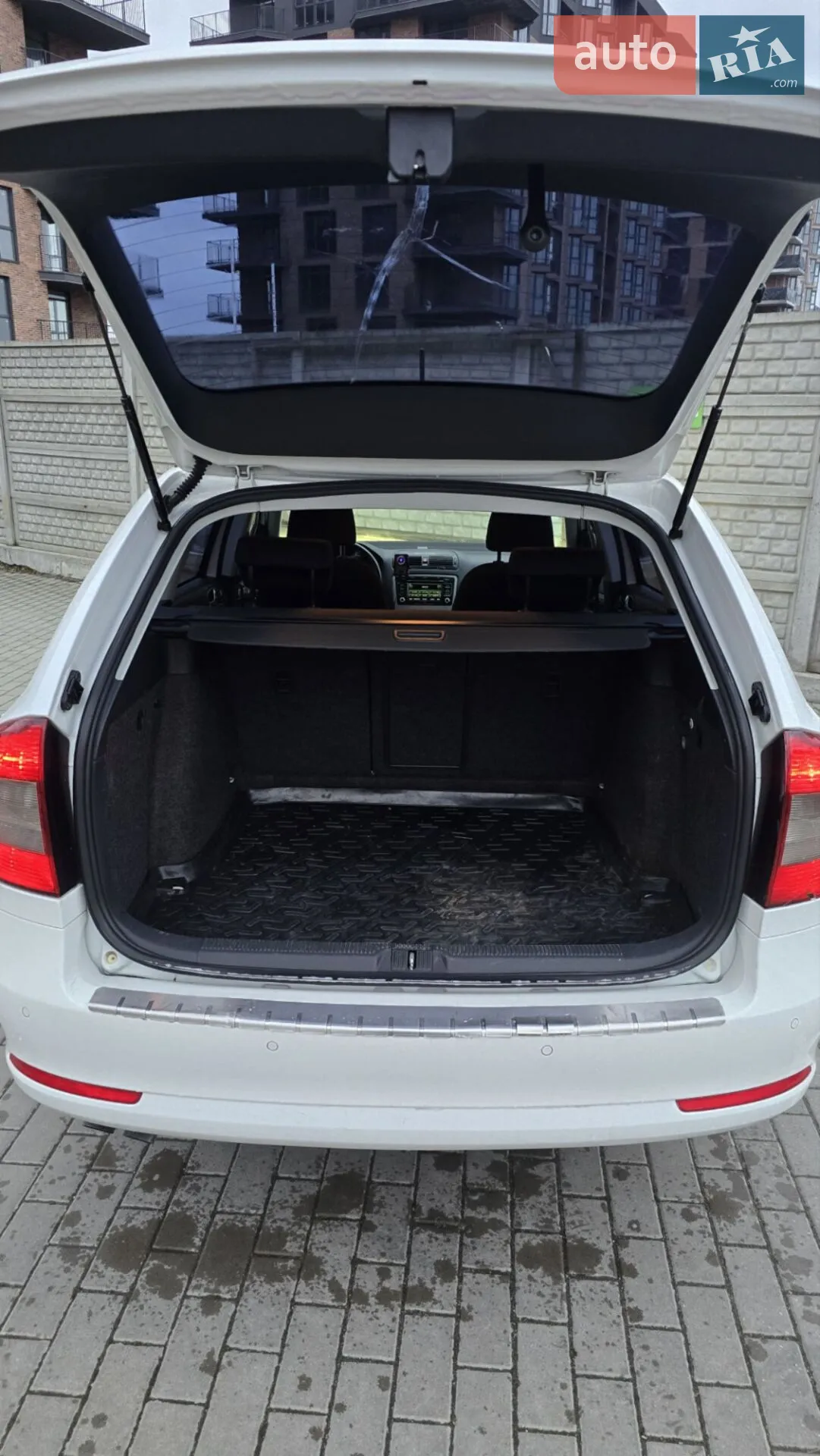 2011 Skoda Octavia - мініатюра 11