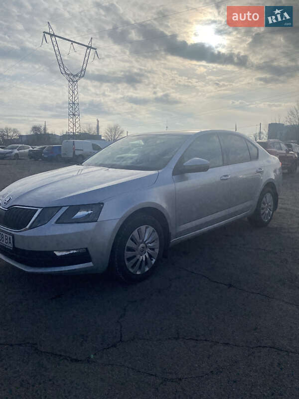 Ліфтбек Skoda Octavia 2019 в Дніпрі