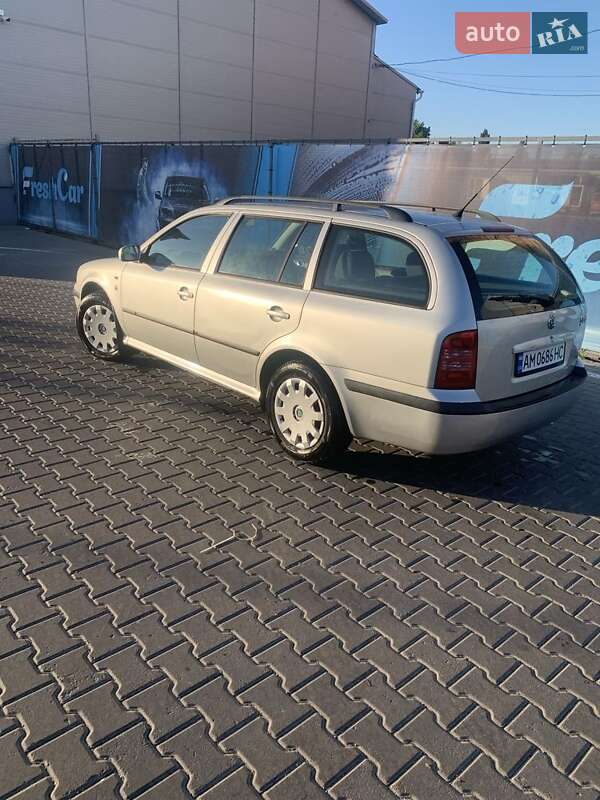 Універсал Skoda Octavia 2002 в Житомирі