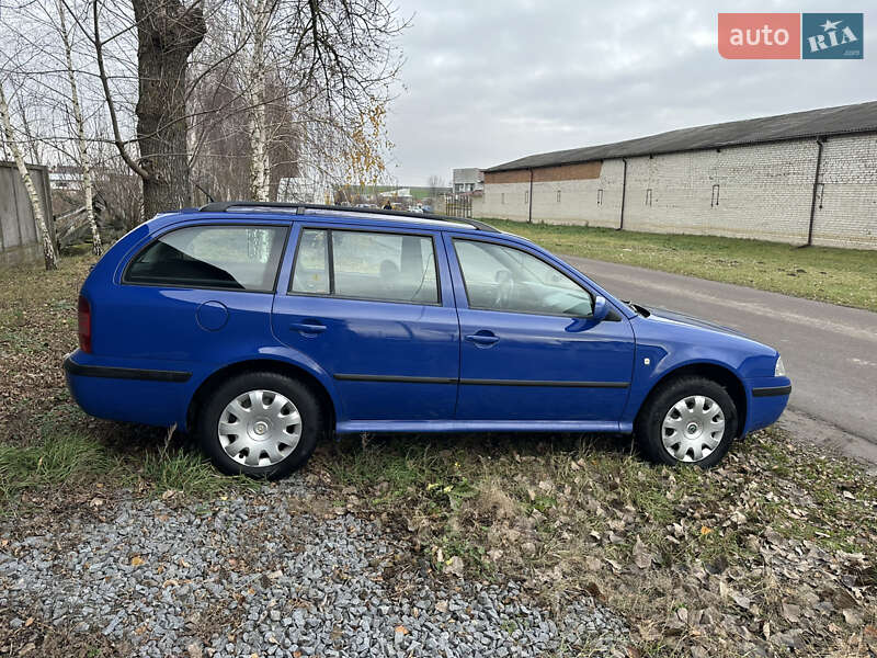 Универсал Skoda Octavia 2006 в Ровно