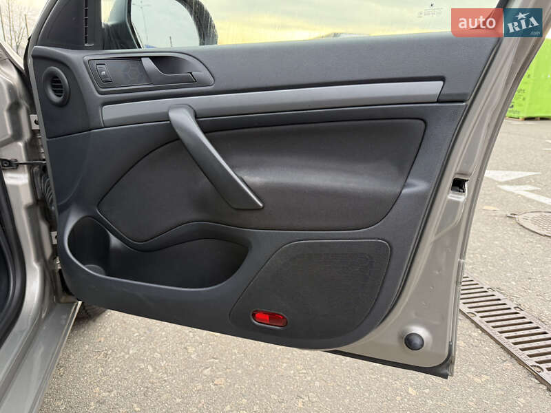 Универсал Skoda Octavia 2010 в Киеве